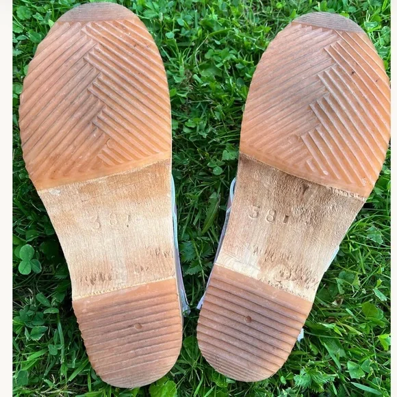 Cute Pink Leather Clogs - Picture 5 of 7